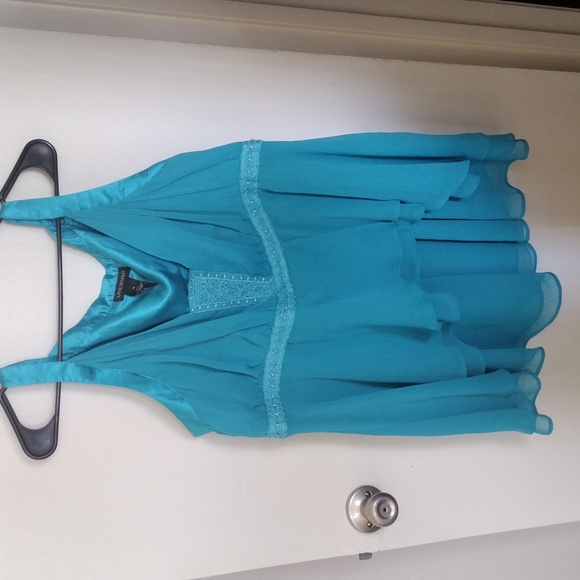 Teal high-low flowy tank top - Picture 1 of 4